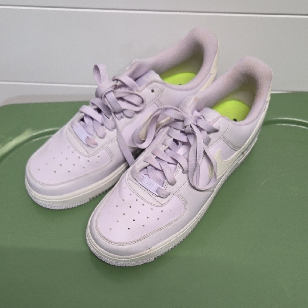 Nike Air Sneakers Womens Size 8.5 White